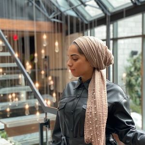 Meet your Posher, Sania